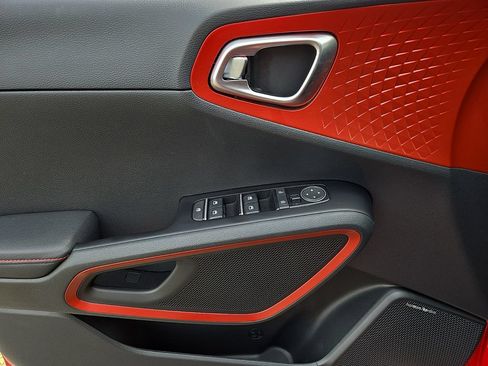 Certified 2023 Kia Soul GT-Line w/ GT-Line Technology Package FWD image 13