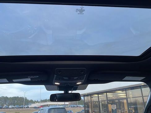 Used 2019 Ford F150 Lariat image 22