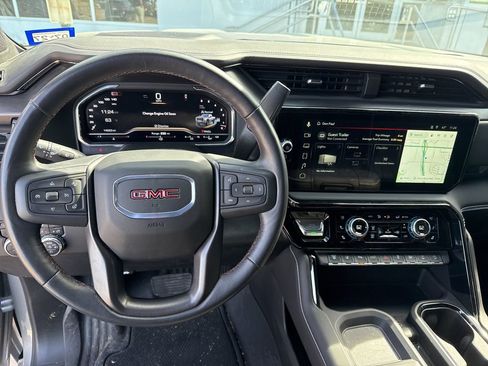 Used 2025 GMC Sierra 2500 AT4X image 22