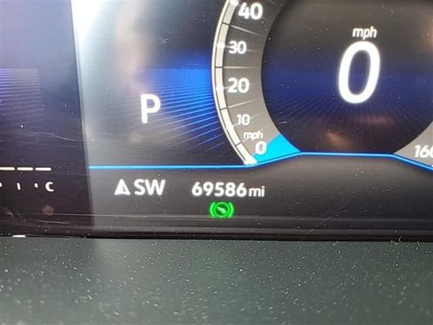 Used 2022 Volkswagen Tiguan SE AWD/4WD image 4