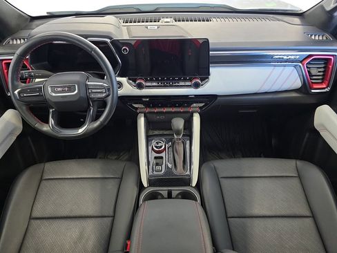 Used 2024 GMC Canyon AT4X image 9