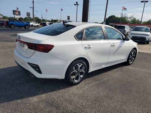 Used 2021 Kia Forte LXS FWD image 4