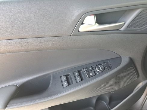 Used 2021 Hyundai Tucson SEL FWD image 36