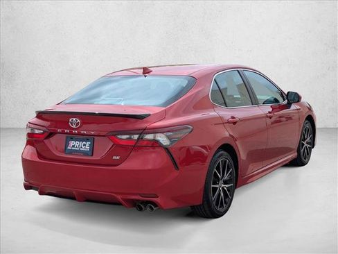 Used 2021 Toyota Camry SE FWD image 5