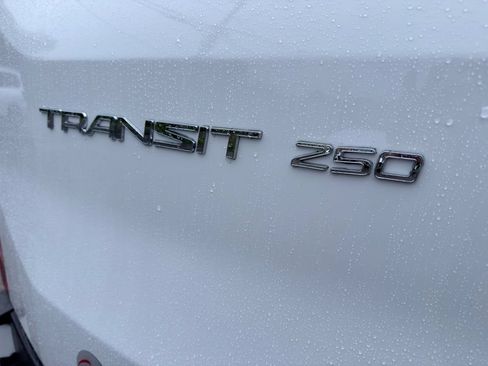 Used 2025 Ford Transit 250 148 Medium Roof Extended AWD image 36