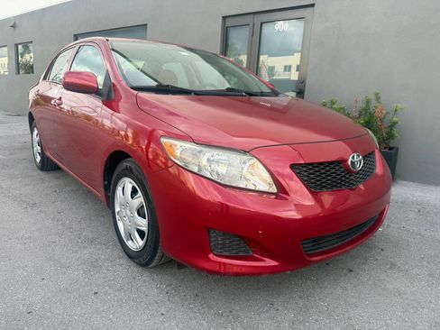 Used 2010 Toyota Corolla LE FWD image 3