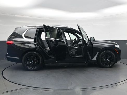 Used 2020 BMW X7 xDrive40i w/ Premium Package AWD/4WD image 36