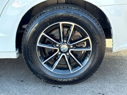 Used 2015 Dodge Grand Caravan SXT w/ Blacktop Package image 7