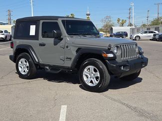Used 2022 Jeep Wrangler Sport AWD/4WD video 3