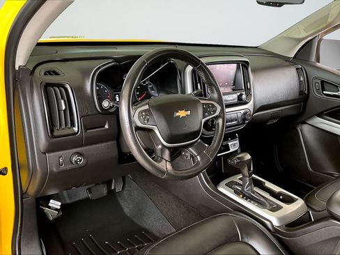 Used 2015 Chevrolet Colorado LT w/ Luxury Package RWD image 14
