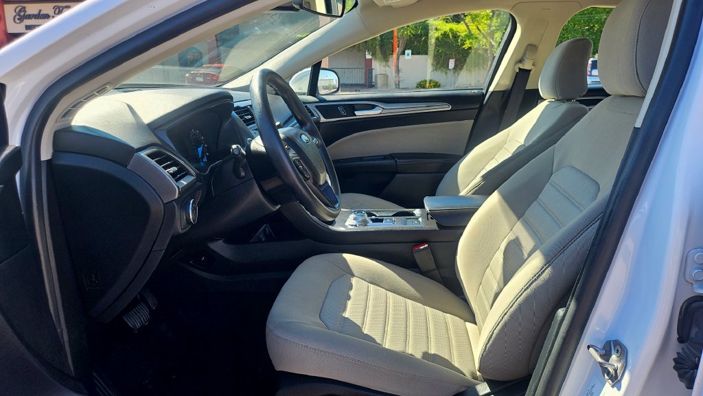 Used 2020 Ford Fusion S FWD image 26