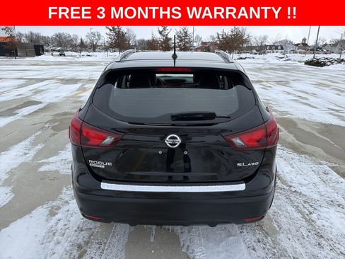 Used 2019 Nissan Rogue Sport SL w/ Premium Package image 30