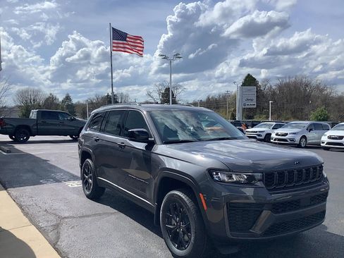 New 2026 Jeep Grand Cherokee L 4WD image 3