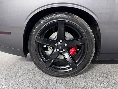 Used 2019 Dodge Challenger SRT Hellcat w/ Alcantara Appearance Package RWD image 11