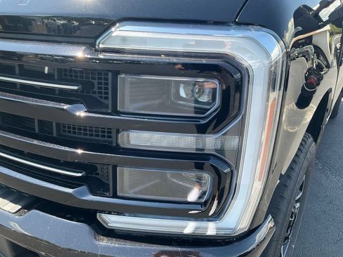 New 2026 Ford F250 Platinum AWD/4WD image 9