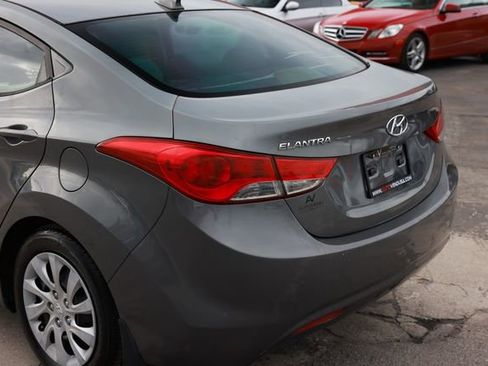 Used 2012 Hyundai Elantra GLS image 30