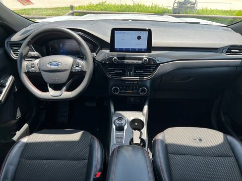 Used 2025 Ford Escape ST-Line FWD image 22