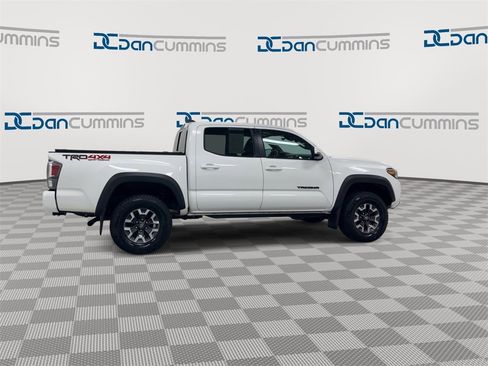 Used 2023 Toyota Tacoma TRD Off-Road w/ Technology Package image 9