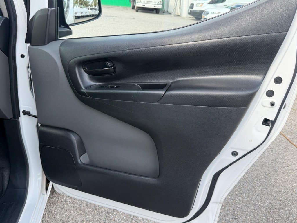 Used 2017 Nissan NV200 S w/ Back Door Glass Package FWD image 27