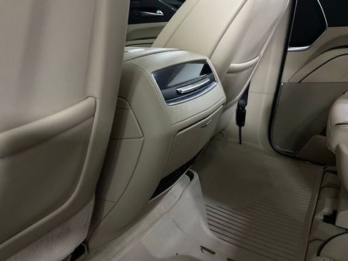 Used 2021 Cadillac Escalade Premium Luxury w/ Performance Package AWD/4WD image 24