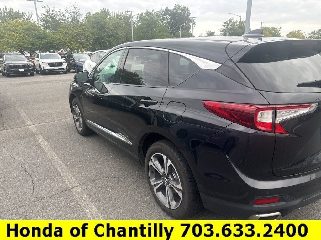 Used 2023 Acura RDX w/ Advance Package AWD/4WD image 5