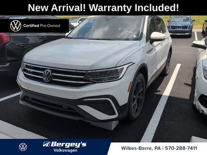Used 2024 Volkswagen Tiguan SE w/ Panoramic Sunroof Package