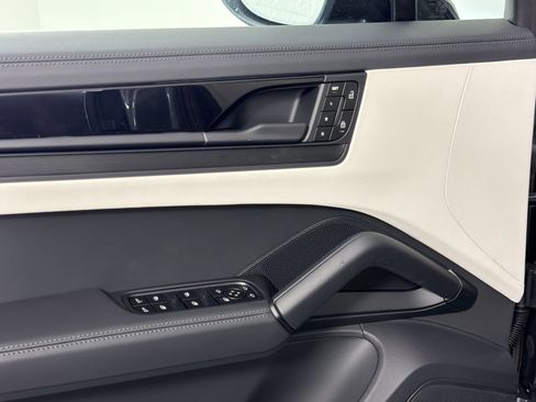 New 2026 Porsche Cayenne GTS AWD/4WD image 14