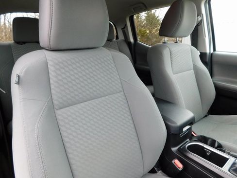 Used 2021 Toyota Tacoma SR image 21