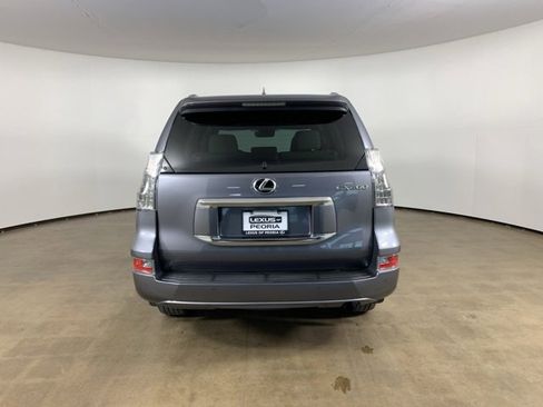 Used 2023 Lexus GX 460 Premium w/ Premium Package image 10