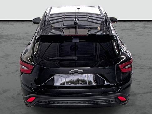 New 2026 Chevrolet Trax LT w/ Midnight Edition FWD image 3