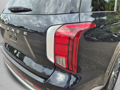 Certified 2024 Hyundai Palisade Calligraphy FWD image 35