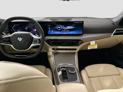Certified 2025 BMW 330i xDrive Sedan w/ Convenience Package image 22