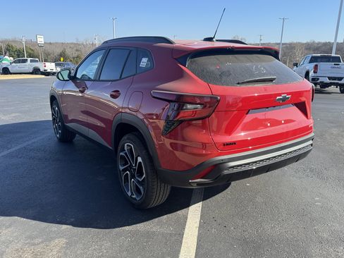 New 2026 Chevrolet Trax RS w/ Driver Confidence Package image 3