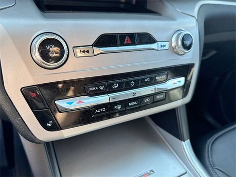 Certified 2023 Ford Explorer XLT w/ Equipment Group 202A image 21