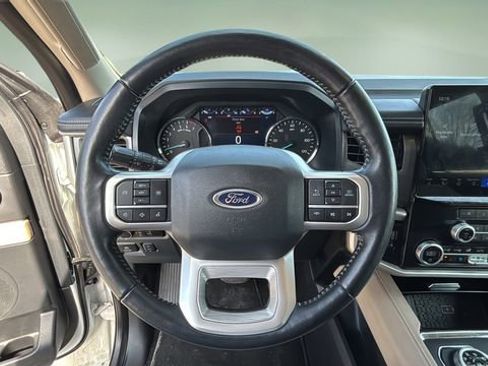 Used 2024 Ford Expedition Max XLT AWD/4WD image 11