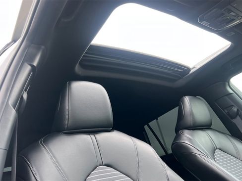 Certified 2024 Toyota Highlander XSE image 19