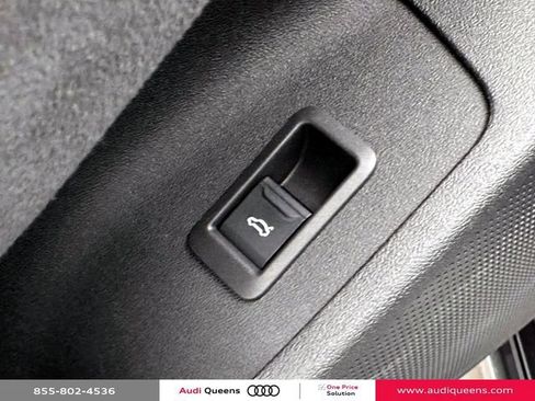 Used 2025 Audi S6 e-tron Premium Plus w/ Premium Plus AWD/4WD image 21
