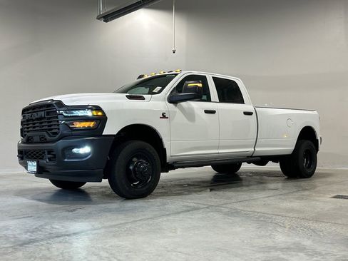 New 2026 RAM 3500 Tradesman image 2