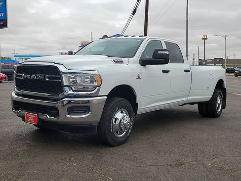 Used 2024 RAM 3500 Tradesman w/ Chrome Appearance Group AWD/4WD image 1