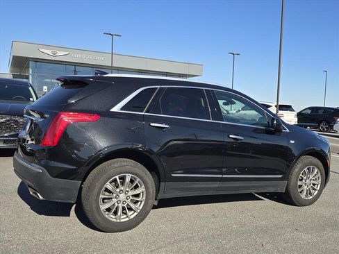 Used 2017 Cadillac XT5 Luxury w/ Driver Awareness Package image 2