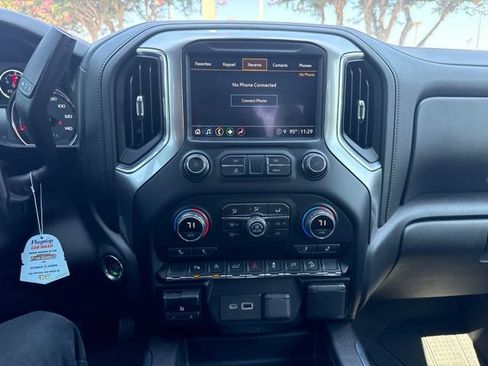 Used 2021 Chevrolet Silverado 1500 RST w/ Convenience Package II AWD/4WD image 4