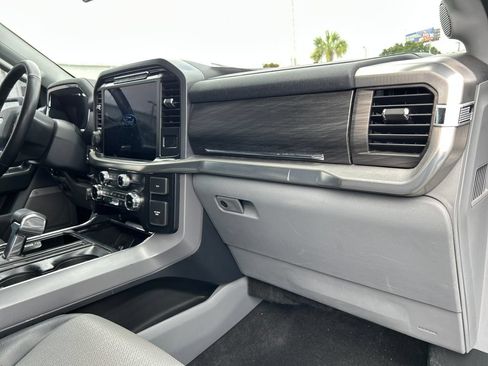 Used 2024 Ford F150 Lariat AWD/4WD image 14