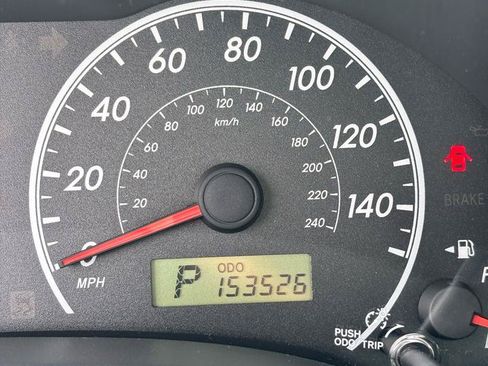 Used 2012 Toyota Corolla LE FWD image 16