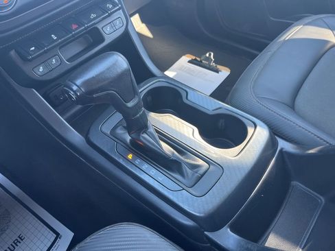 Used 2021 GMC Canyon AT4 image 19