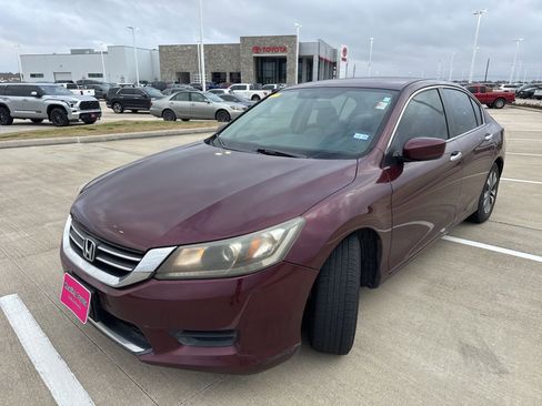 Used 2013 Honda Accord LX image 3