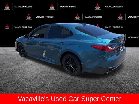 Used 2025 Toyota Camry SE w/ Convenience Package FWD image 3