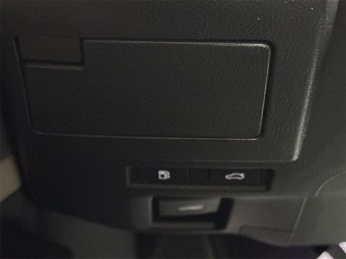 Used 2021 Lexus ES 300h w/ Premium Package image 18