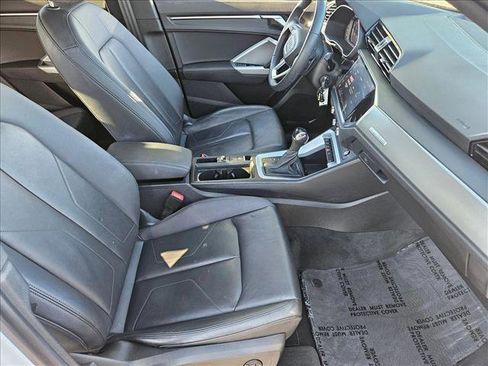 Used 2025 Audi Q3 2.0T Premium image 19