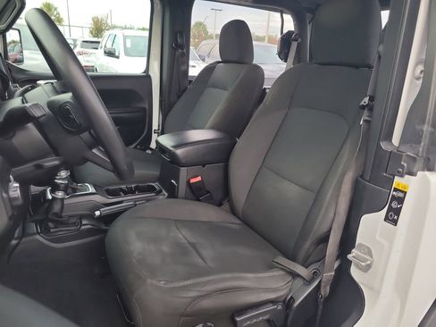 Certified 2020 Jeep Wrangler Sport image 12