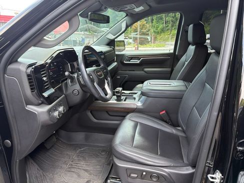 Certified 2022 GMC Sierra 1500 SLT w/ SLT Premium Plus Package AWD/4WD image 2